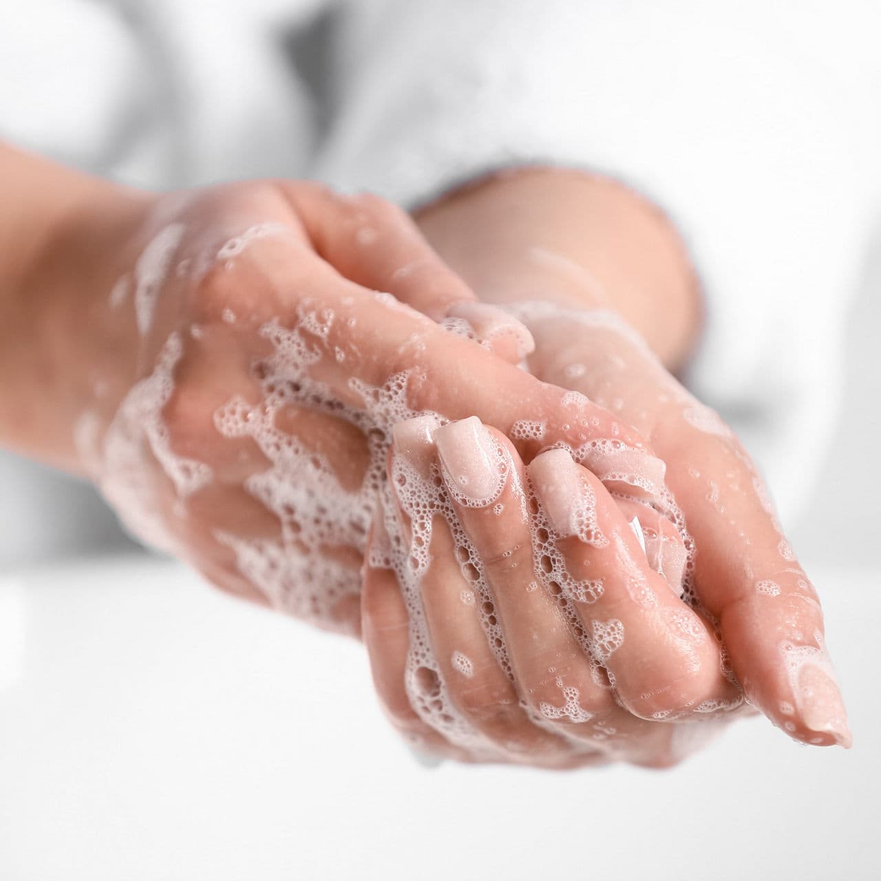 Herbal Aloe Bagnoschiuma in una scena di uso quotidiano