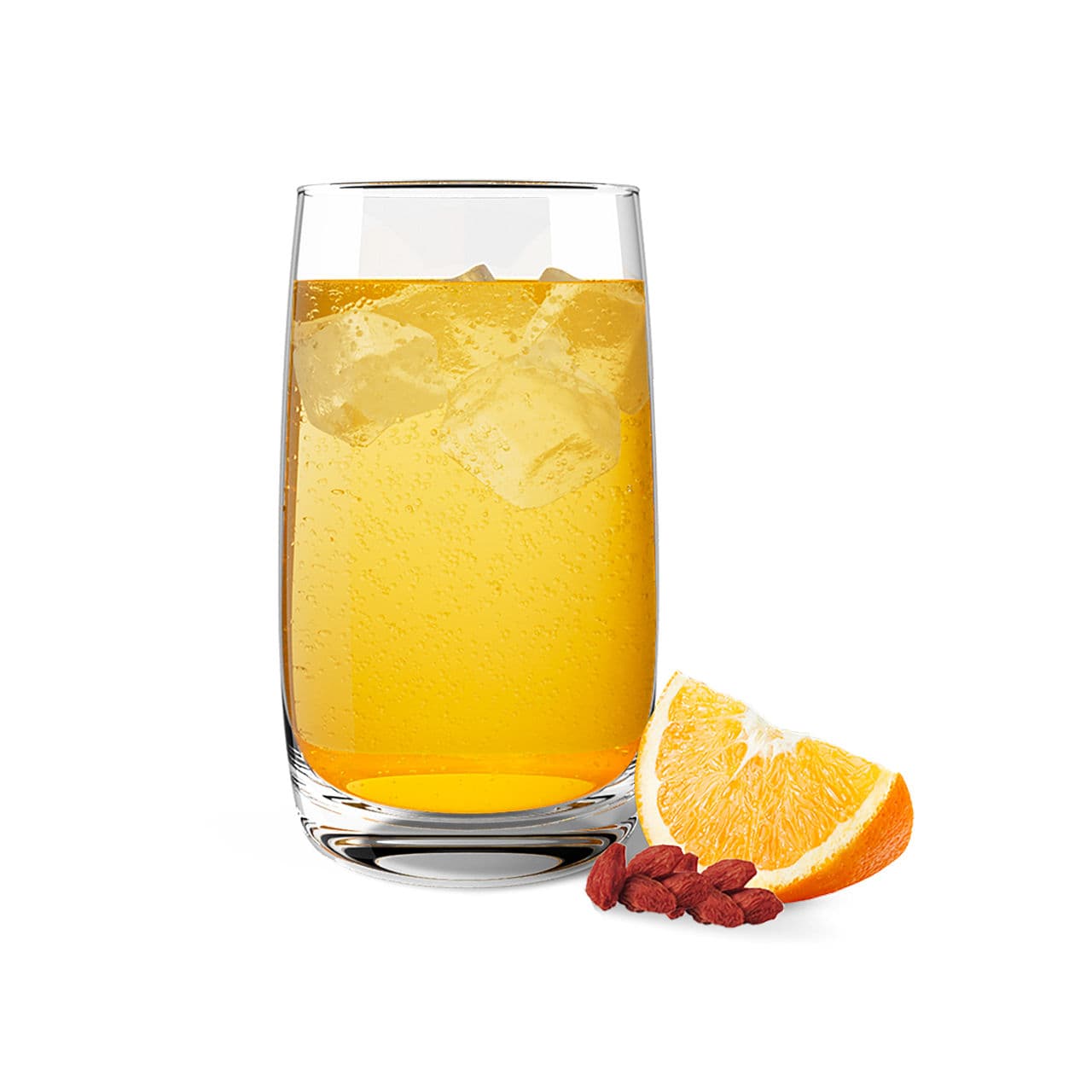 Bevanda Concentrata di Fibre pronta in un bicchiere alto con ghiaccio, accanto a uno spicchio d’arancia e a bacche di goji essiccate.